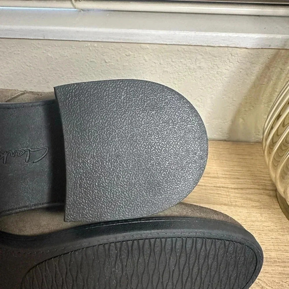 Clarks Nevella Ankle Boot Dark Taupe Suede sz 12 - Picture 5 of 5